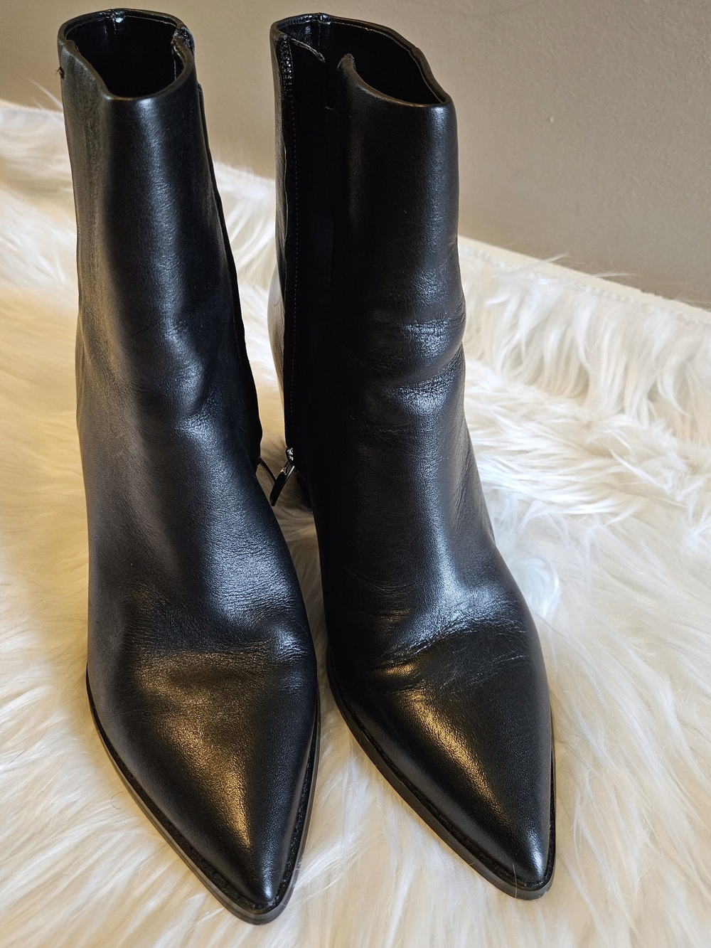 Nine West Black Pointed-Toe Leather Ankle Boots EUC Size 8